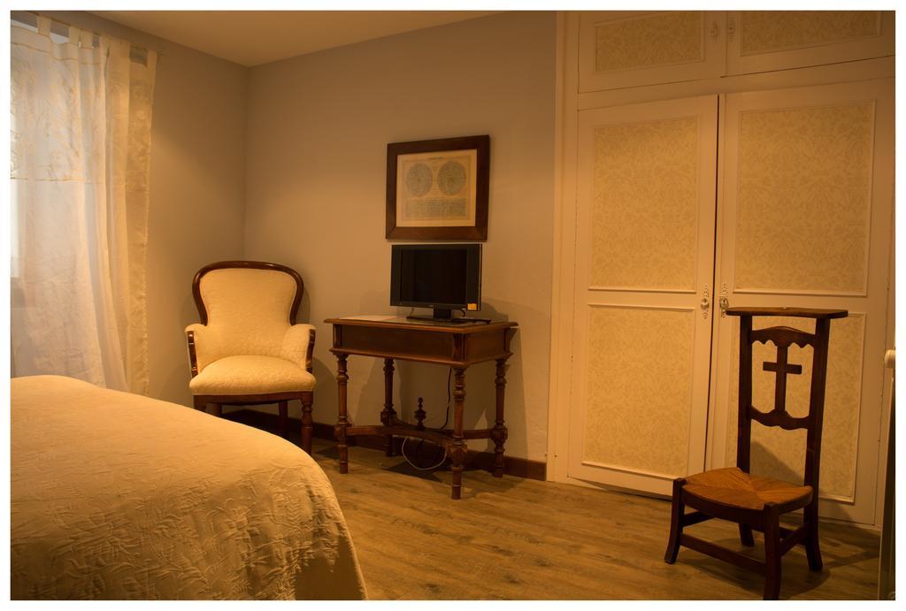 Hotel Kapel Etxea Urzainqui Habitación foto