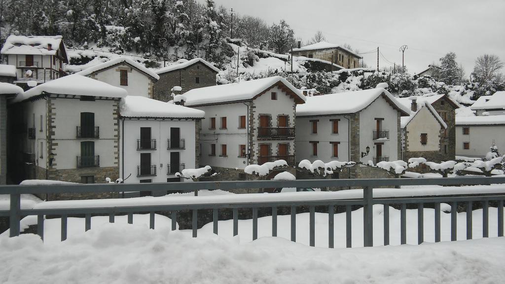 Hotel Kapel Etxea Urzainqui Exterior foto