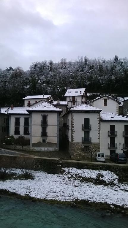 Hotel Kapel Etxea Urzainqui Exterior foto